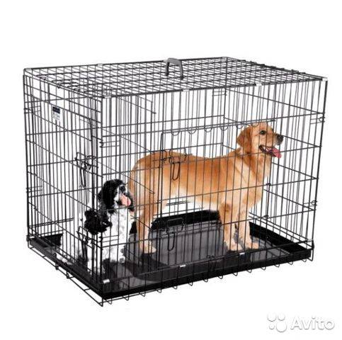 Вольер для собаки в квартиру (40 фото): как выбрать домашний манеж для маленьких щенков? комнатные клетки для собак мелких и крупных пород, пластиковые и другие модели